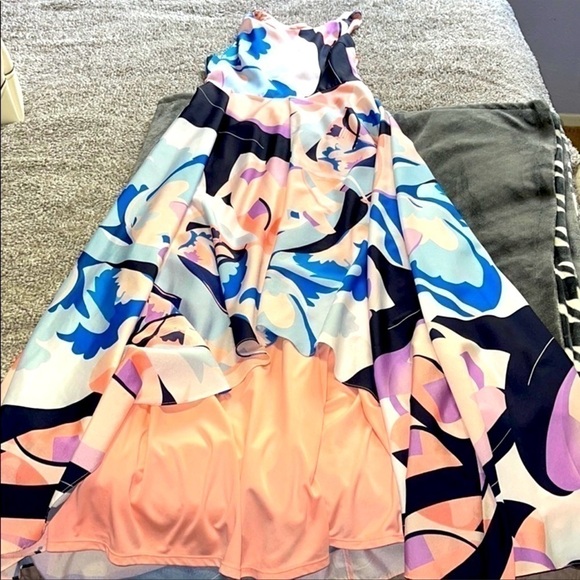 Nicole Miller Women's High-Low Cutout Back Dress - Picture 2 of 7